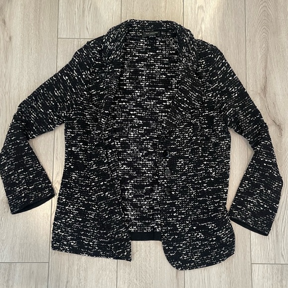 St. John Blazer - Picture 5 of 16